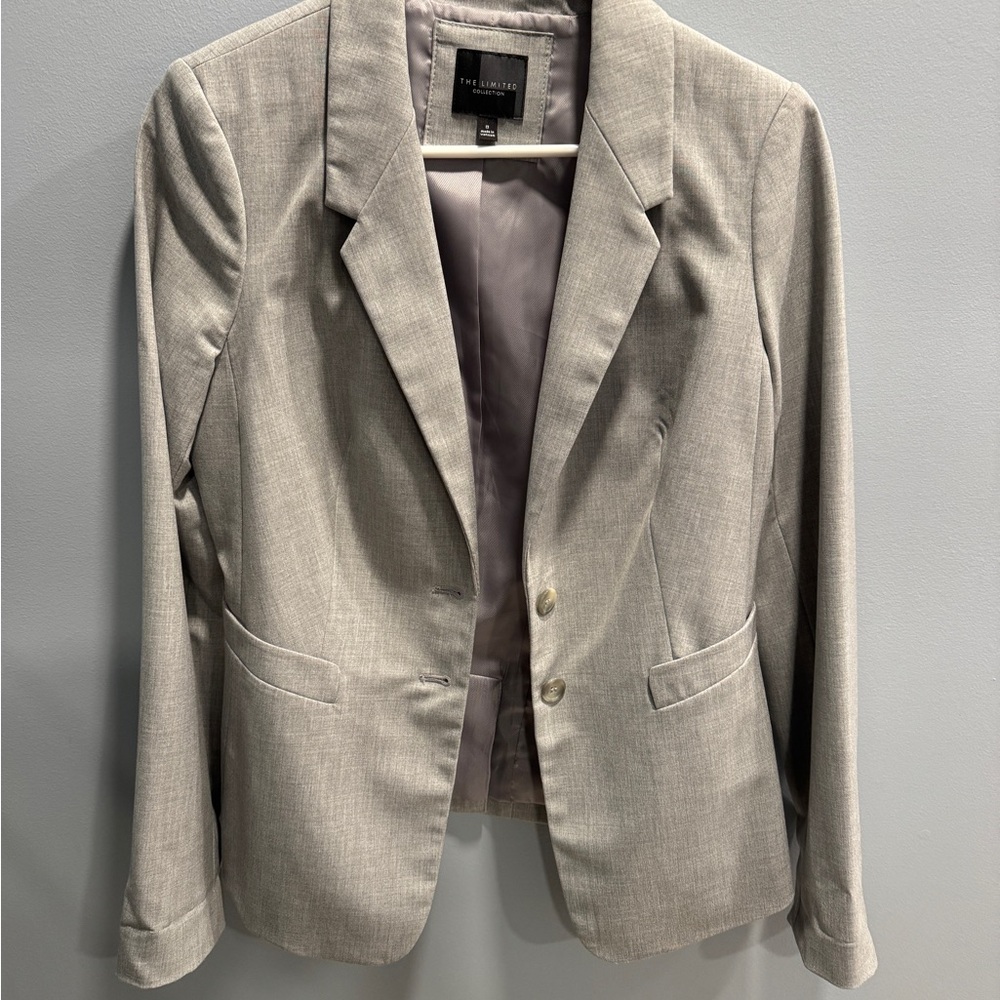 The Limited Lined Light Gray Blazer EUC Size 8